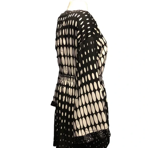 ST JOHN Blouse 
92% Silk & 8% Spandex Size S - Picture 5 of 10